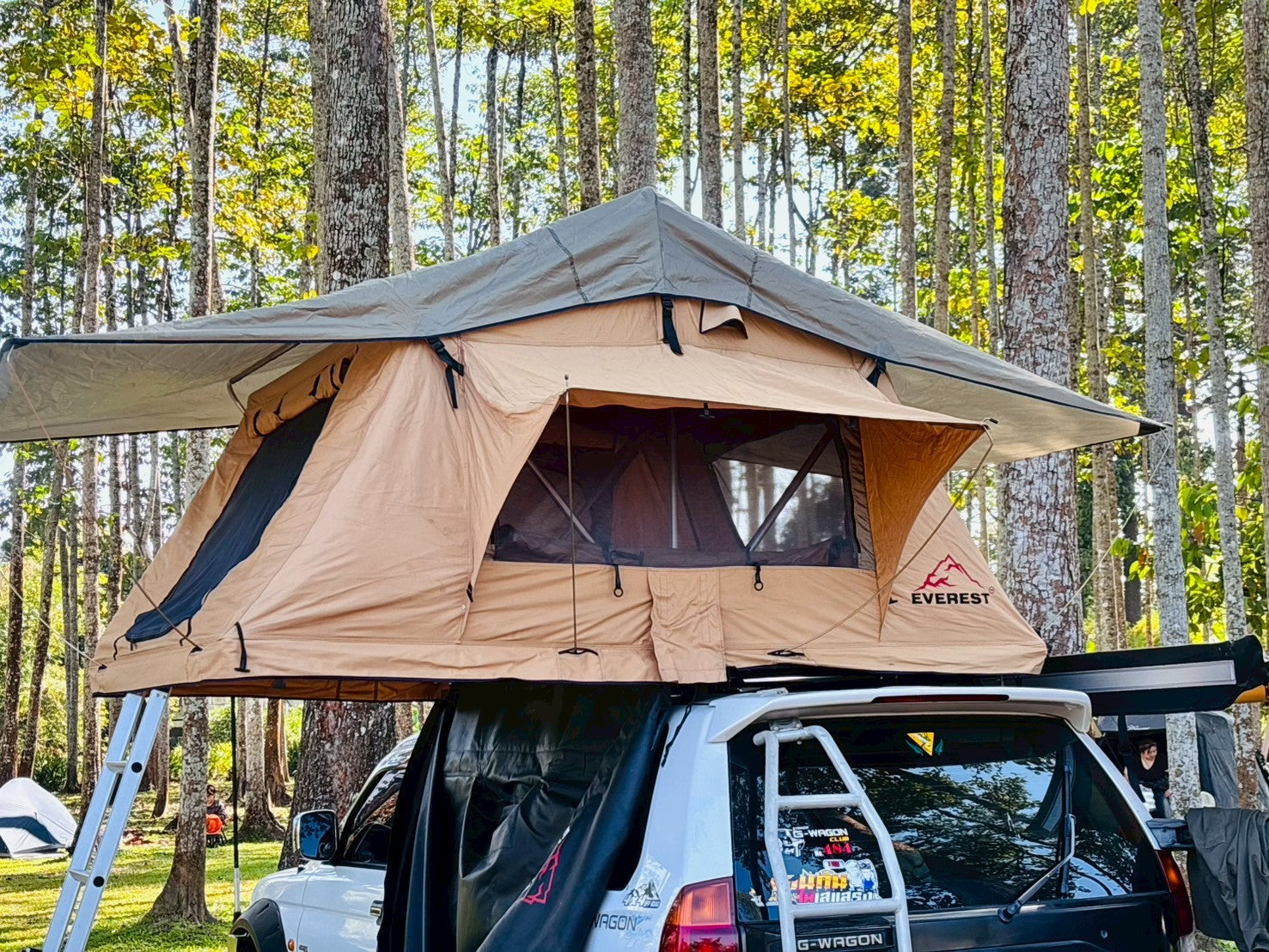 Mitsubishi Strada (G-Wagon style) – Camper / Off-Road Setup